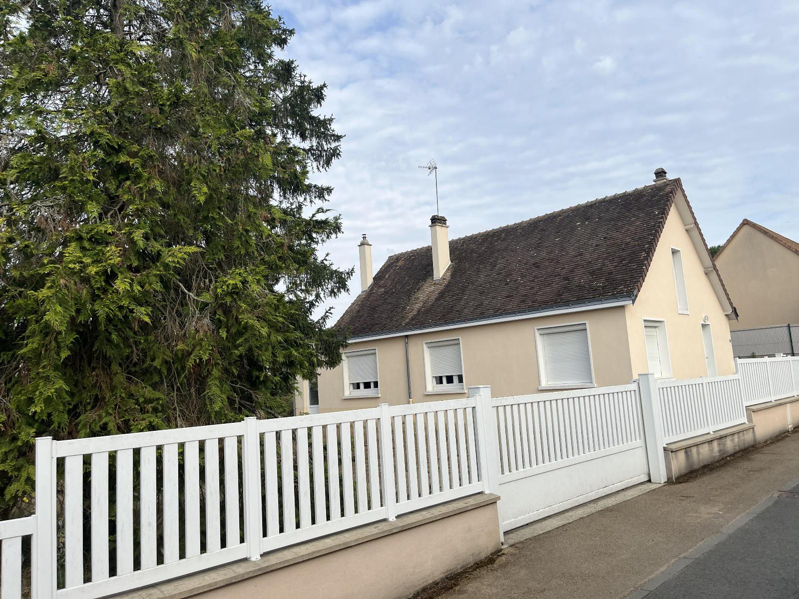 maison 5 pièces - CHAMPAGNE